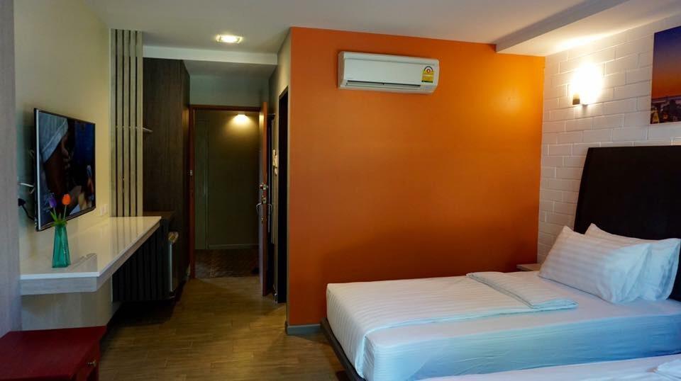 Bbhouse Khlongtan Hotel Банкок Екстериор снимка